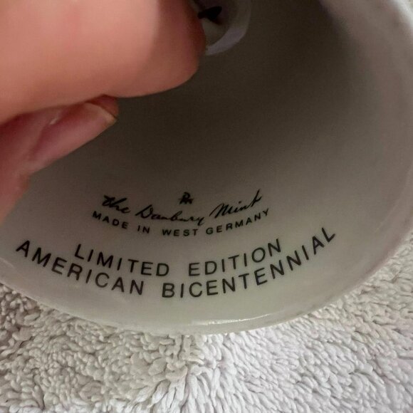 The Danbury Mint - Limited Edition America Bicentennial  Collection - Washington - Picture 4 of 7